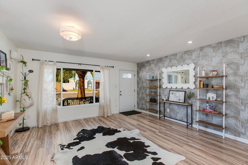 3009 Dahlia Dr, Phoenix, AZ 85032