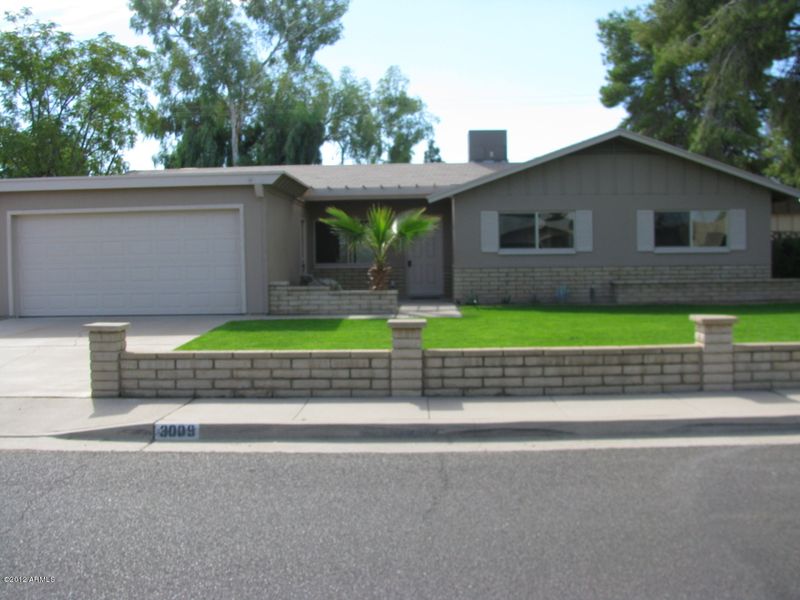 3009 E Larkspur Dr, Phoenix, AZ 85032