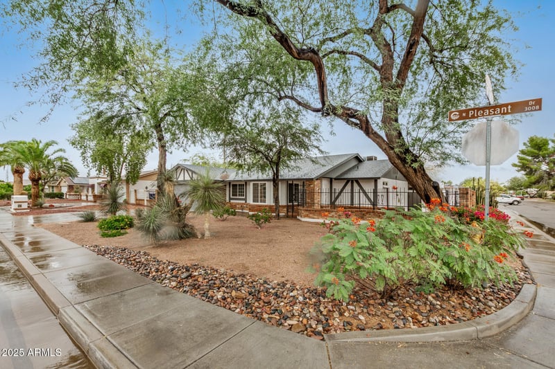 3009 Pleasant Dr, Chandler, AZ 85225