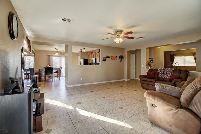 3009 W Running Deer Trl, Phoenix, AZ 85083