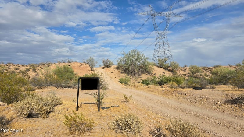 300XX Dove Valley Rd #-, Wittmann, AZ 85361
