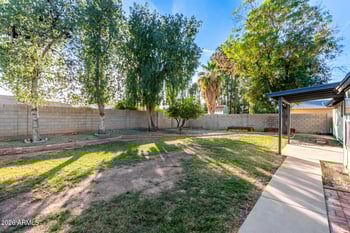301 Desert Ln, Gilbert, AZ 85234