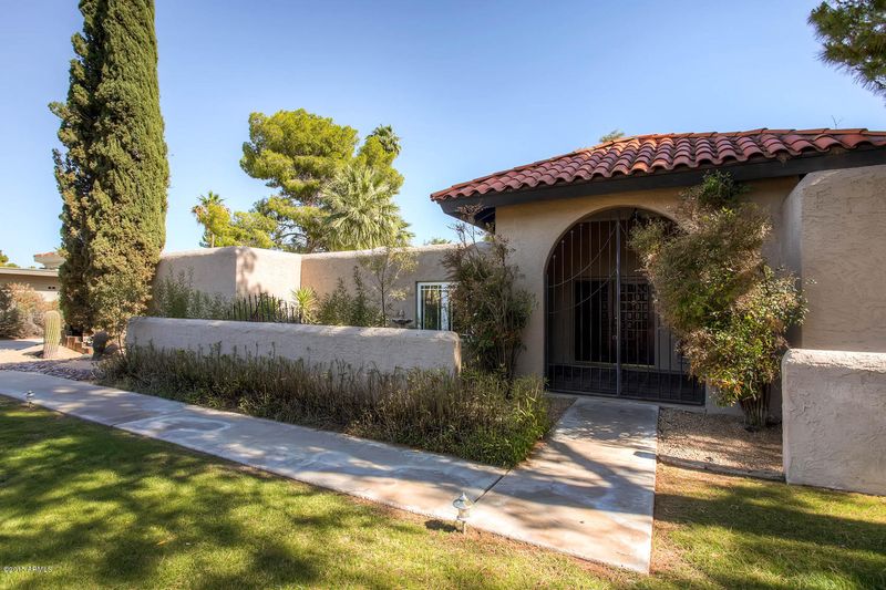 301 E Braeburn Dr, Phoenix, AZ 85022