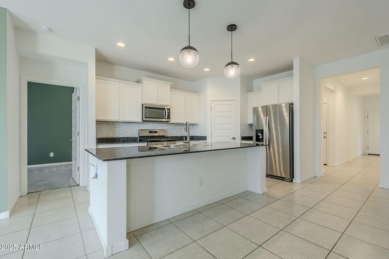 301 Pelipa Dr, San Tan Valley, AZ 85140