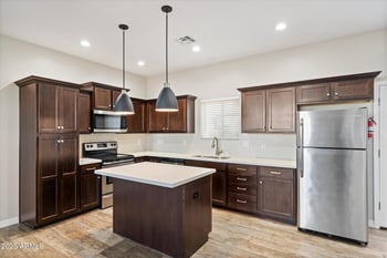 3010 37th St #6, Phoenix, AZ 85018