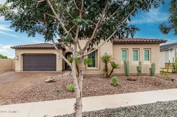 3010 Desert Ln, Phoenix, AZ 85042