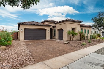 3010 Desert Ln, Phoenix, AZ 85042