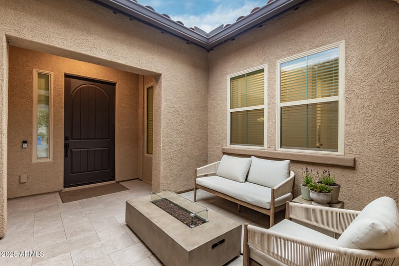 3010 Desert Ln, Phoenix, AZ 85042