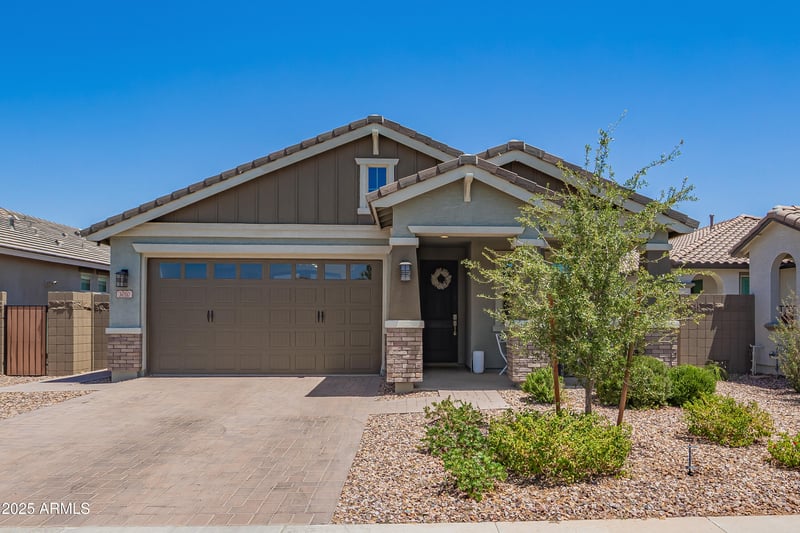 3010 New River Dr, San Tan Valley, AZ 85144