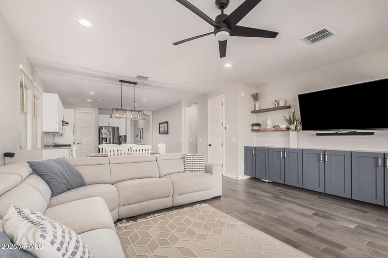 3010 New River Dr, San Tan Valley, AZ 85144