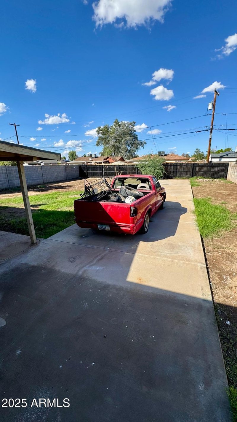 3010 Northern Ave, Phoenix, AZ 85051