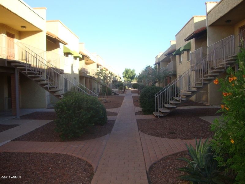 3010 W Camelback Rd #121, Phoenix, AZ 85017