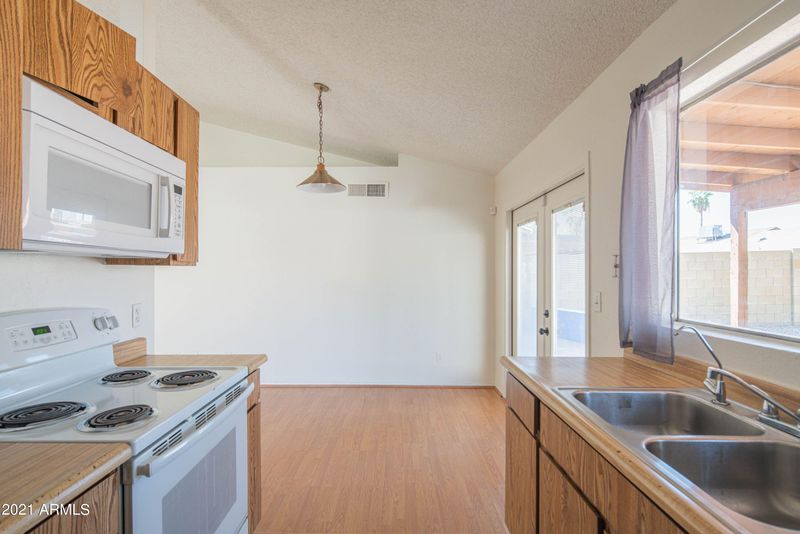 3010 W Potter Dr, Phoenix, AZ 85027