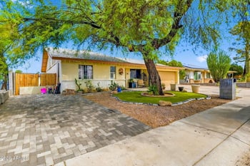 3010 W Villa Rita Dr, Phoenix, AZ 85053