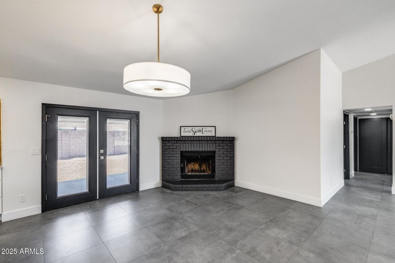 3011 E John Cabot Dr, Phoenix, AZ 85032