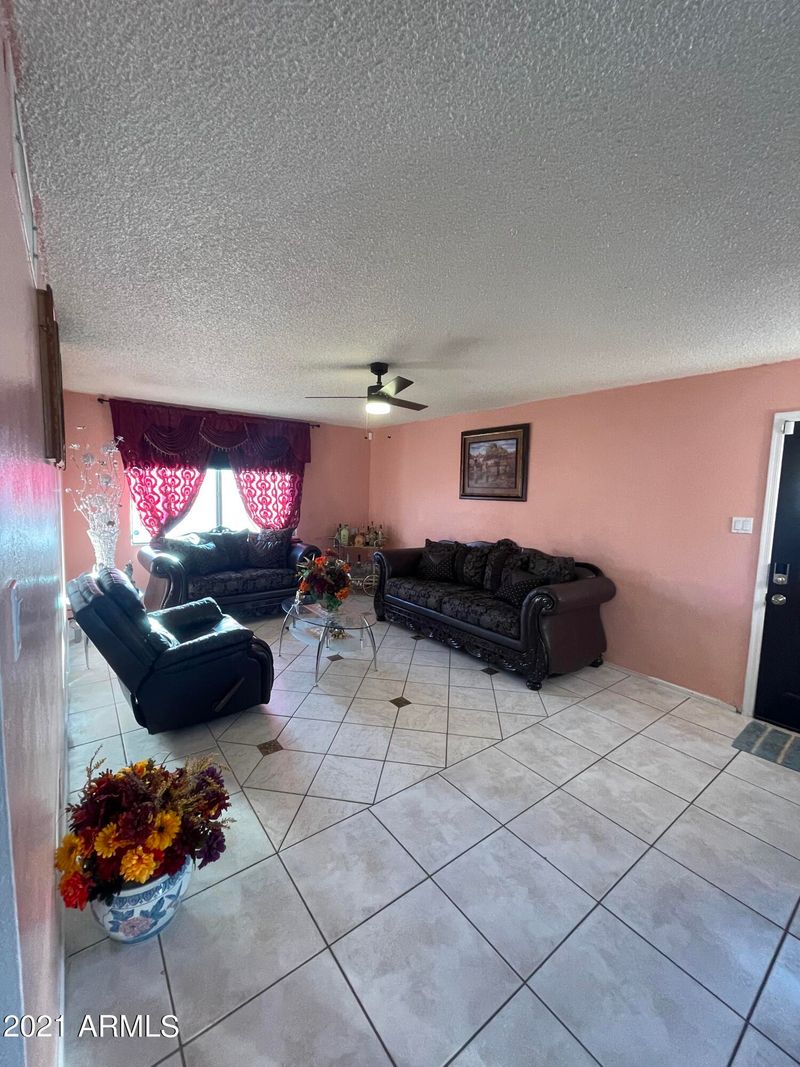 3011 N 81st Dr, Phoenix, AZ 85033