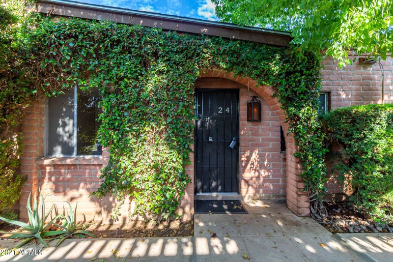 3012 N 32nd St #24, Phoenix, AZ 85018