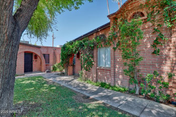 3012 32nd St #35, Phoenix, AZ 85018