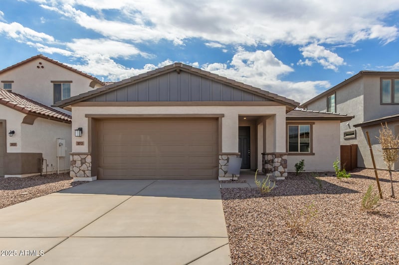 3013 Mecklenburg Way, San Tan Valley, AZ 85143
