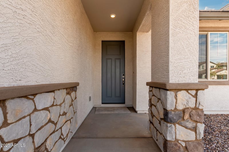 3013 Mecklenburg Way, San Tan Valley, AZ 85143
