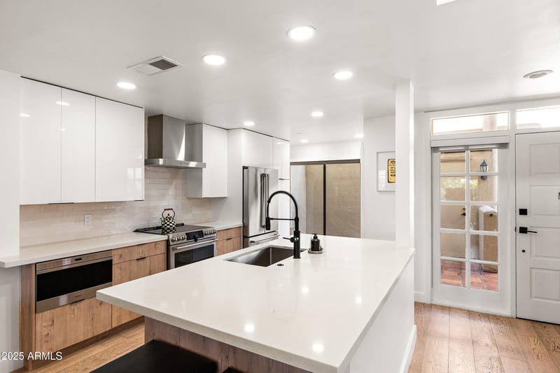 3013 Rose Ln, Phoenix, AZ 85016