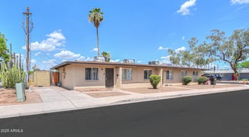 3014 70th St, Scottsdale, AZ 85251