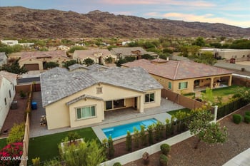 3014 Desert Ln, Phoenix, AZ 85042