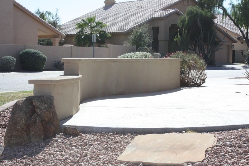 3014 E Silverwood Dr, Phoenix, AZ 85048
