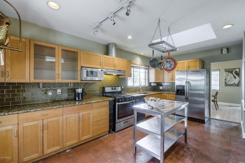 3014 N 27th St, Phoenix, AZ 85016