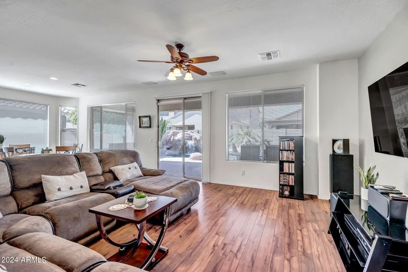 3014 W Gran Paradiso Dr, Phoenix, AZ 85086