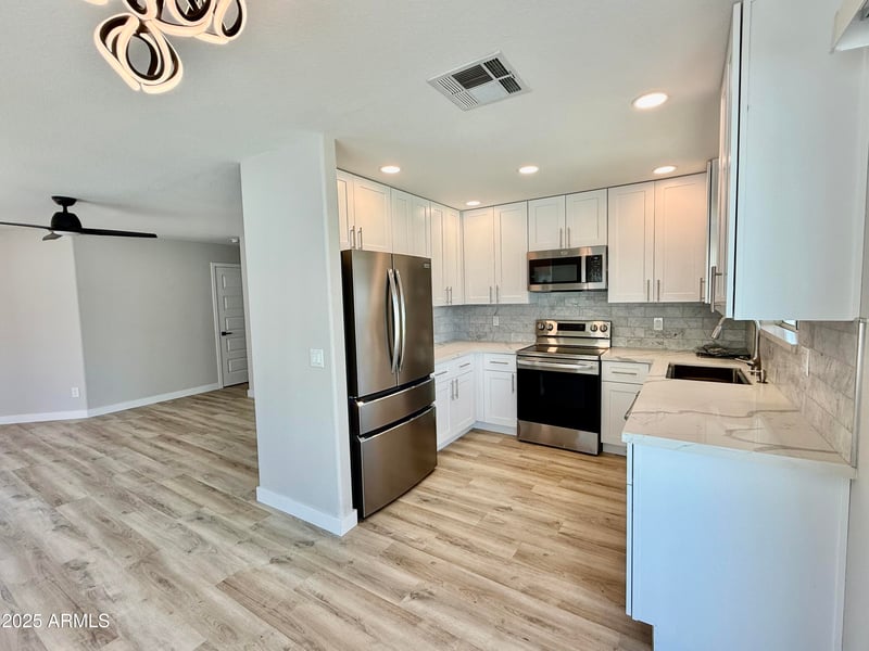 3014 Zachary Dr, Phoenix, AZ 85027