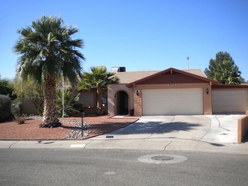 3015 E Pershing Ave, Phoenix, AZ 85032