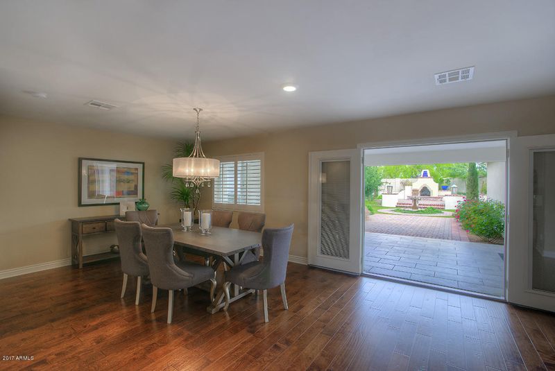 3015 N 47th Pl, Phoenix, AZ 85018