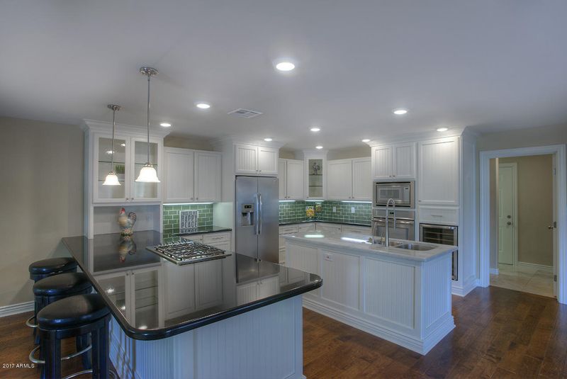 3015 N 47th Pl, Phoenix, AZ 85018