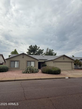 3015 Patrick Ln, Phoenix, AZ 85027