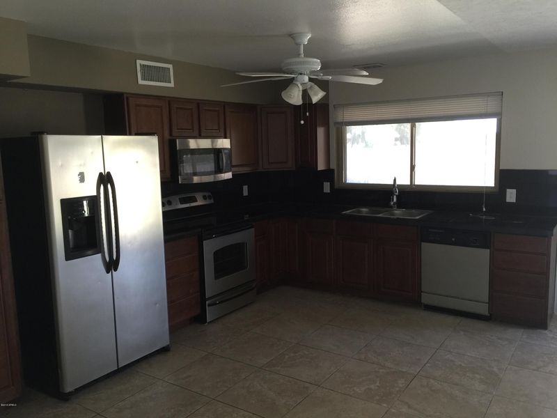 3015 W Grovers Ave, Phoenix, AZ 85053