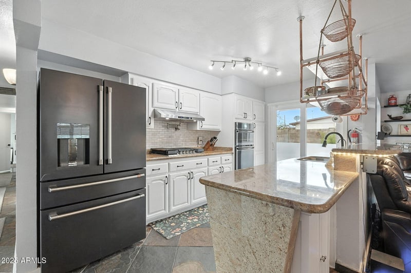3016 Acoma Dr, Phoenix, AZ 85053
