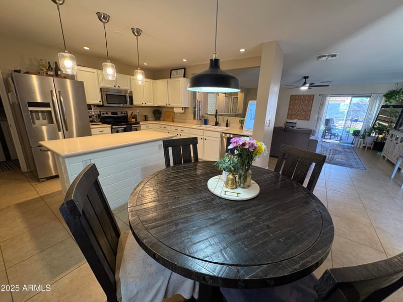 3016 Blue Sky Dr, Phoenix, AZ 85083