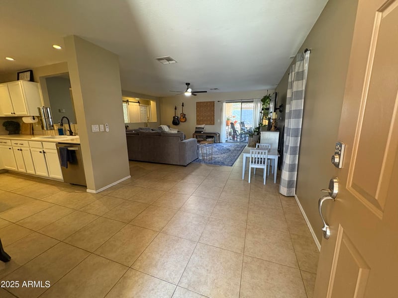 3016 Blue Sky Dr, Phoenix, AZ 85083