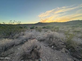 3016 Blue Sky Dr, Phoenix, AZ 85083