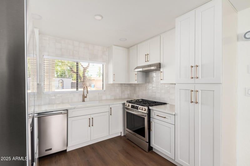 3016 Larkspur Dr, Phoenix, AZ 85032