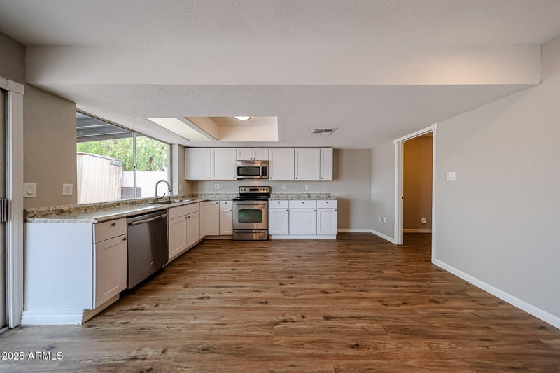3016 Libby St, Phoenix, AZ 85053