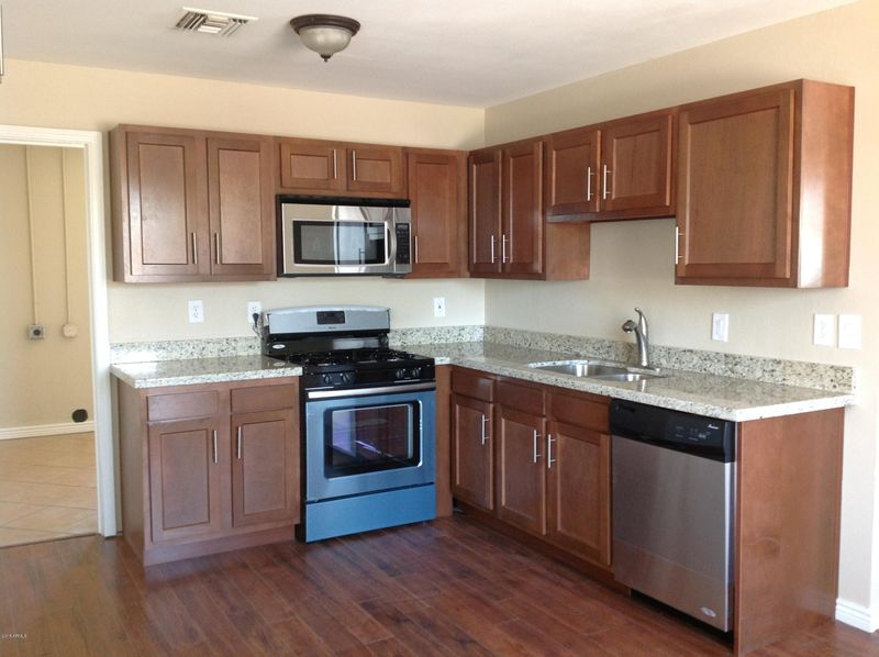 3016 N 37th Dr, Phoenix, AZ 85019