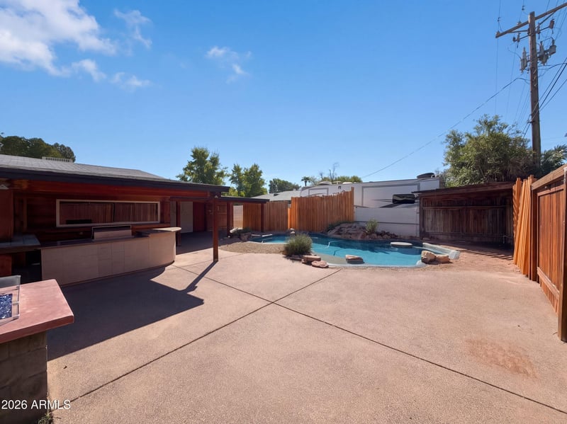 3016 N 47th St, Phoenix, AZ 85018