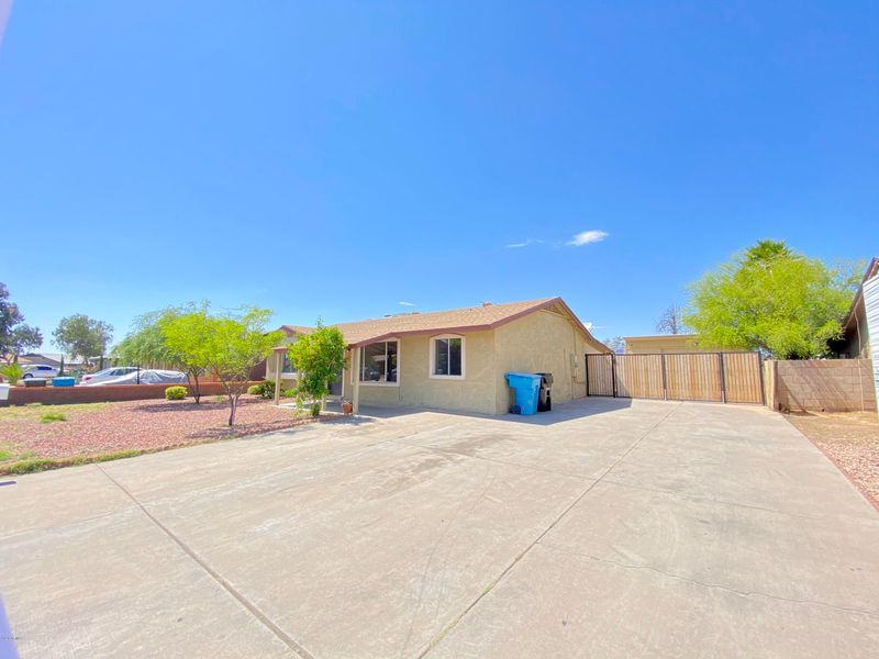 3016 N 77th Ave, Phoenix, AZ 85033