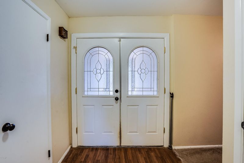 3016 W Laurel Ln, Phoenix, AZ 85029