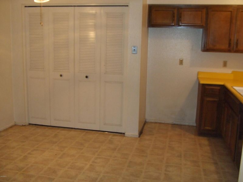 3016 W Villa Rita Dr, Phoenix, AZ 85053
