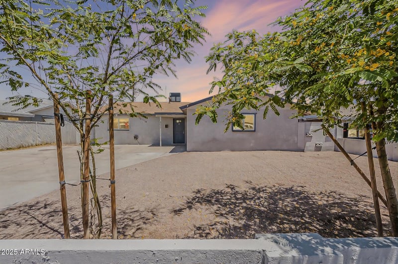 3017 46th Dr, Phoenix, AZ 85031