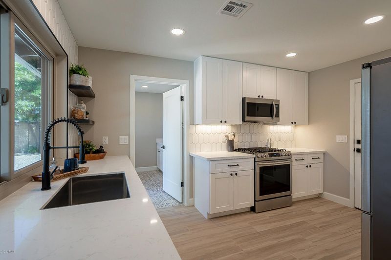 3017 E North Ln, Phoenix, AZ 85028
