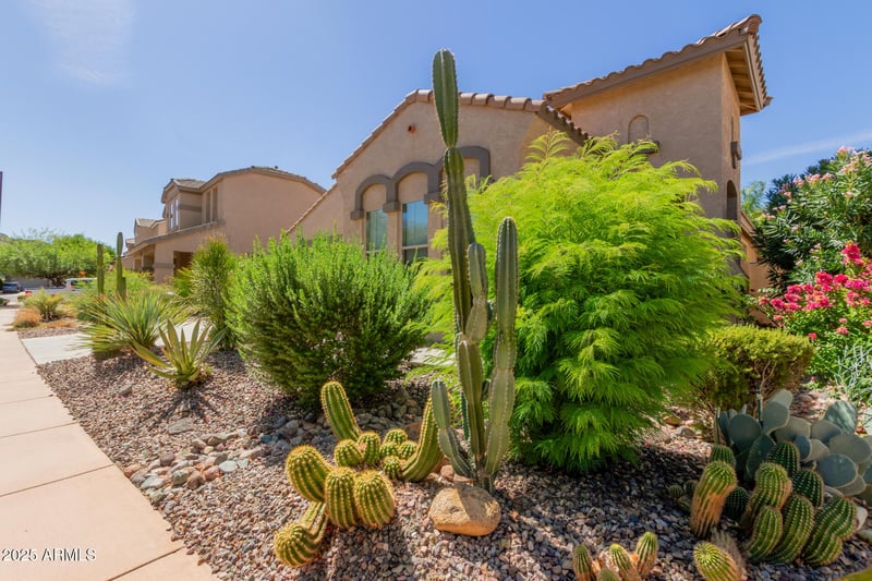3017 Gran Paradiso Dr, Phoenix, AZ 85086